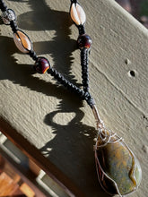 Load image into Gallery viewer, Moss Agate Macrame Necklace
