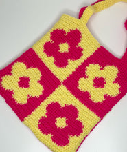 Load image into Gallery viewer, Flower Power Crochet Bag
