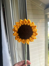 Load image into Gallery viewer, Sunflower - Single Stem
