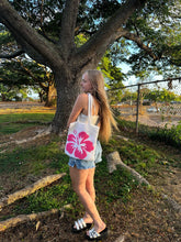 Load image into Gallery viewer, Pink Hibiscus Crochet Bag
