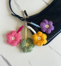 Load image into Gallery viewer, Puff Flower Keychains
