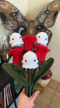 Load image into Gallery viewer, Casper - Crochet Bouquet
