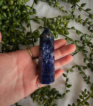 Load image into Gallery viewer, Sodalite Point
