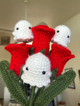 Load image into Gallery viewer, Casper - Crochet Bouquet
