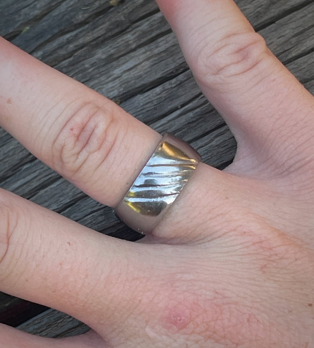 Mini Swirl Silverware Ring