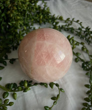 Load image into Gallery viewer, Rose Quartz Sphere
