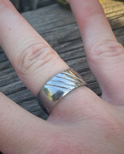 Load image into Gallery viewer, Mini Swirl Silverware Ring
